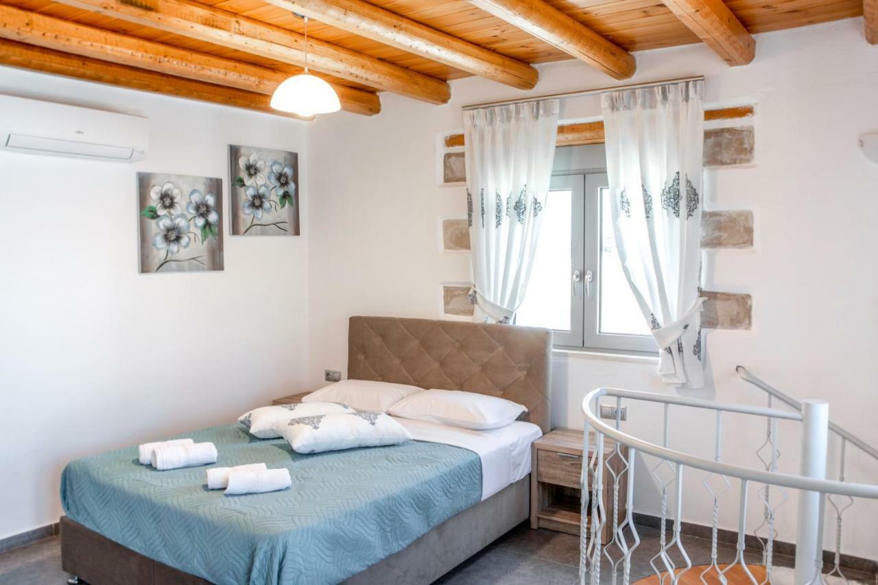 Marilena Natural Stone House, By Hellocrete Pigí Kültér fotó